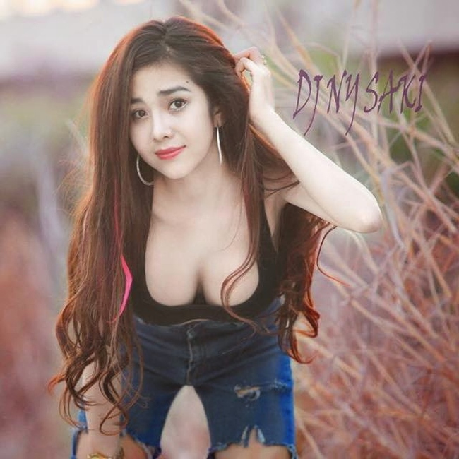 cuoc song thay doi khong ngo cua co gai tung gay sot khi hon le roi hinh anh 24