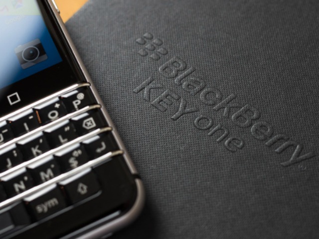 Top 10 điểm cộng trên BlackBerry KEYone