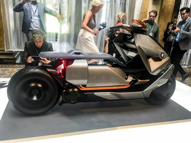 Cận cảnh siêu xe ga điện BMW Concept Link