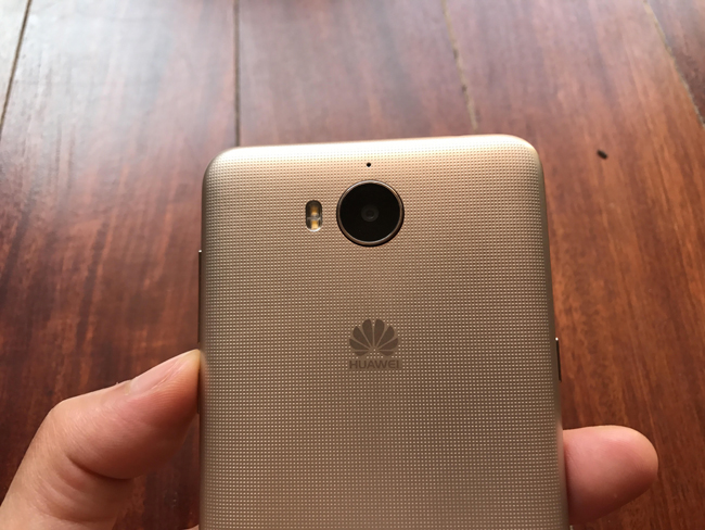 tren tay huawei y5 2017 camera on, gia sieu hap dan hinh anh 6