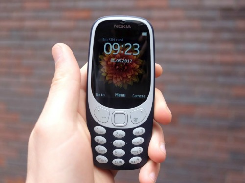 Video Nokia 3310 là một trải nghiệm tuyệt vời cho những người muốn tìm hiểu về tính năng của chiếc điện thoại này. Với đầy đủ những tính năng mới nhất và phong cách cổ điển đang thịnh hành, video Nokia 3310 sẽ giúp bạn hiểu rõ hơn về chiếc điện thoại này và đưa ra quyết định chọn mua đúng đắn.