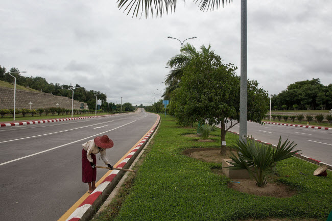 la lung, thu do xay dung hoanh trang nhung vang tanh nhu 