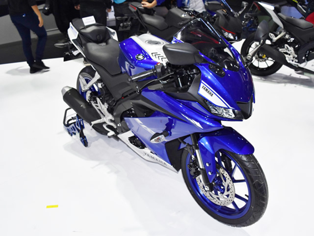 Cận cảnh Yamaha R15 v3.0 giá 109 triệu đồng tại Việt Nam