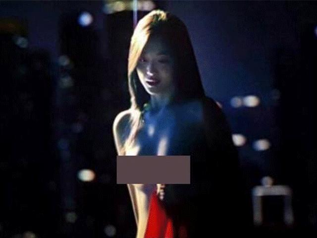 Trước khi bị lộ ảnh nude, Sulli đã nóng bỏng xuất sắc thế nào?