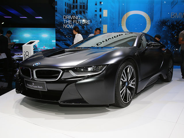 BMW ra mắt phiên bản giới hạn cho siêu xe Hybrid i8