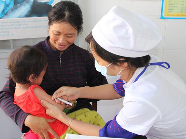 50.000 trẻ tiêm vắc xin sởi - rubella do Việt Nam sản xuất an toàn