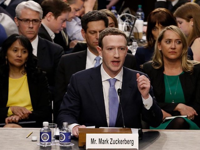 Những điểm nhấn chú ý trong buổi điều trần trước Quốc hội Mỹ của Mark Zuckerberg