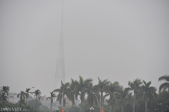 anh: suong mu mo mit bao phu ngoai thanh ha noi tu sang den trua hinh anh 11