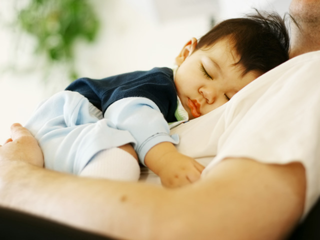 Mối quan hệ giữa giấc ngủ và sự phát triển của bé