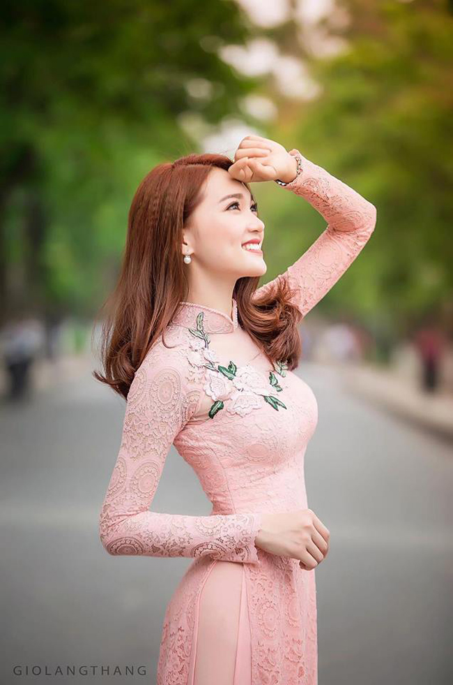 ngay ngat nhan sac co gai xu nghe dinh tin don yeu van duc u23 hinh anh 19