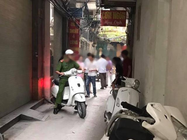 Cô gái trẻ chết trong tư thế treo cổ tại phòng trọ ở phố Trần Duy Hưng