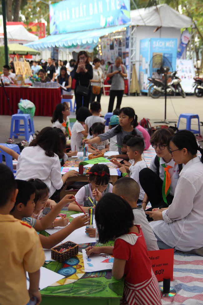 tsgd nguyen thuy anh: dung noi voi con cau “co cai gi ma so” hinh anh 11