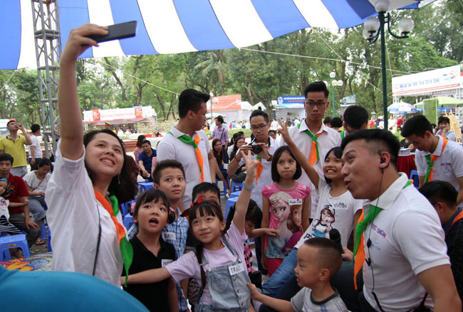 tsgd nguyen thuy anh: dung noi voi con cau “co cai gi ma so” hinh anh 14