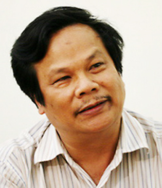Nhà thơ Trần Quang QUý
