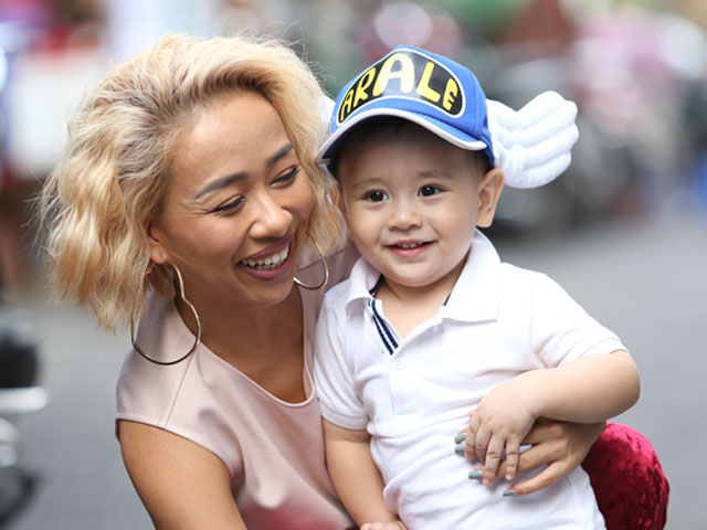 Thảo Trang: Không cần bạn trai cũ chu cấp tiền nuôi con
