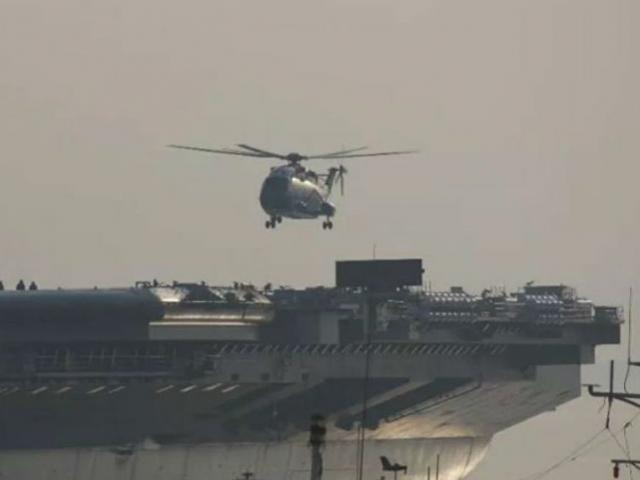 TQ thử nghiệm trực thăng vận tải trên tàu sân bay mới nhất