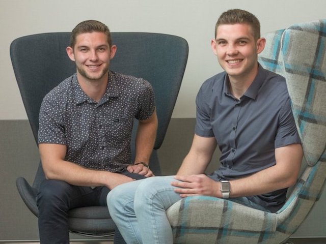 Gặp gỡ cặp anh em song sinh 21 tuổi chia sẻ bí quyết được Apple tuyển dụng