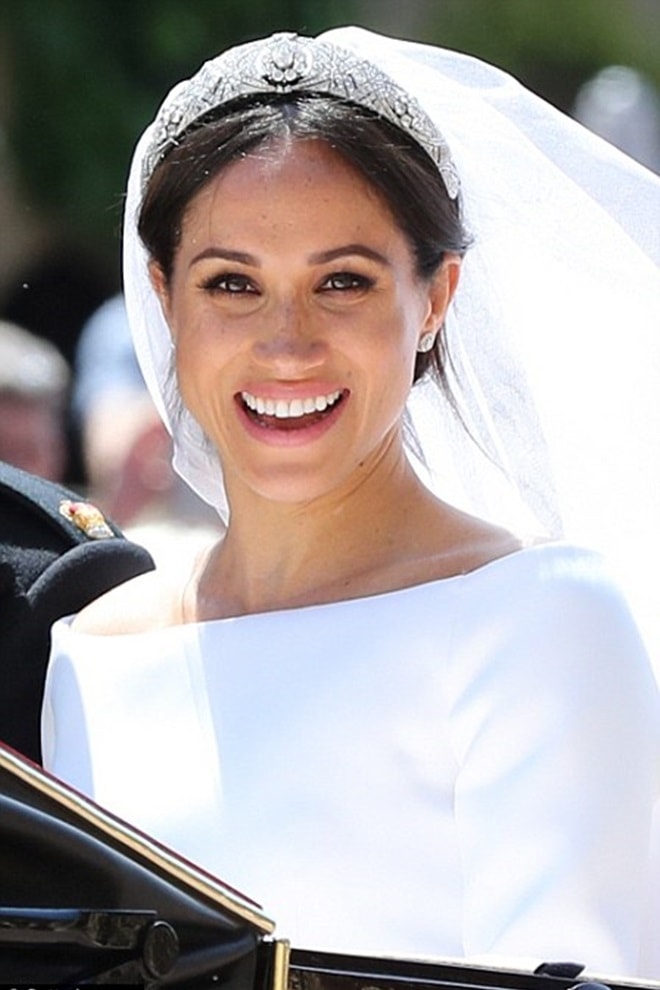 Bí mật tinh tế phía sau váy cưới của Meghan Markle  Tin tức Online