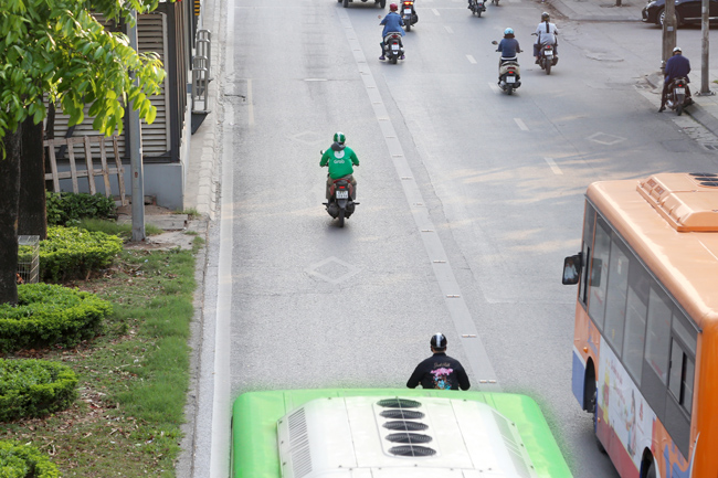 anh: muon kieu vi pham luat giao thong cua tai xe grabbike hinh anh 8