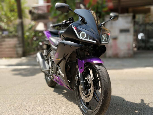 Yamaha YZFR15 V2 retires from India V3 at Rs 7000 more is a better deal  heres why  The Financial Express