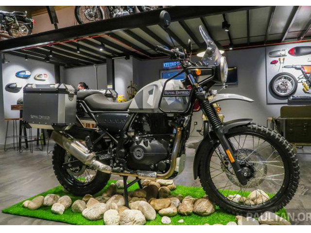 Royal Enfield Himalayan 2018 chốt giá từ 211 triệu đồng