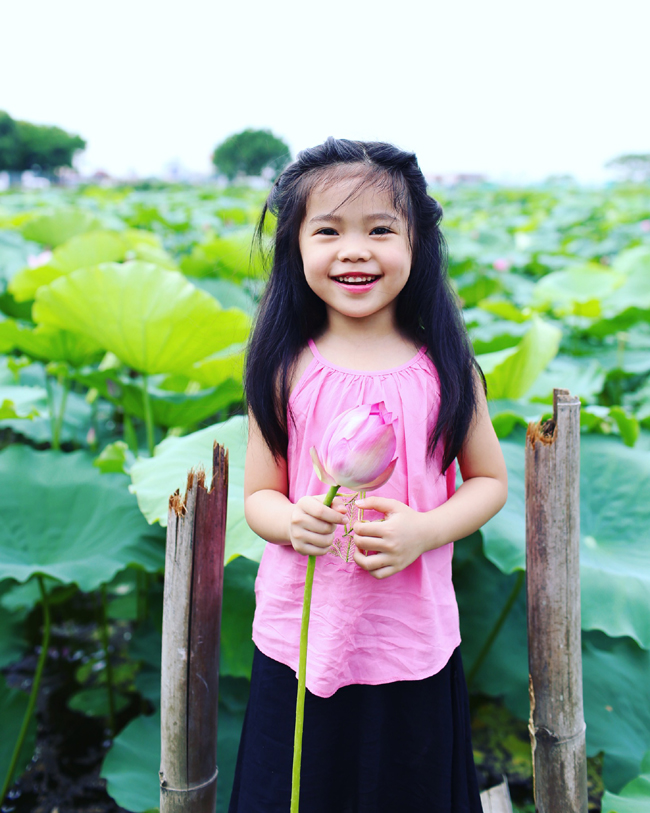 bo anh mau nhi ben sen sieu dep cua ong bo 