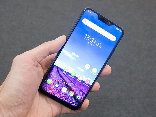 Asus ZenFone 5Z xuất hiện giá siêu khủng tại thị trường Mỹ