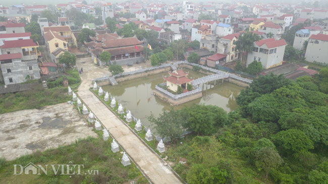 can canh 16 pho tuong dá ngọc bi dap pha o ngoi chua co ha noi hinh anh 1