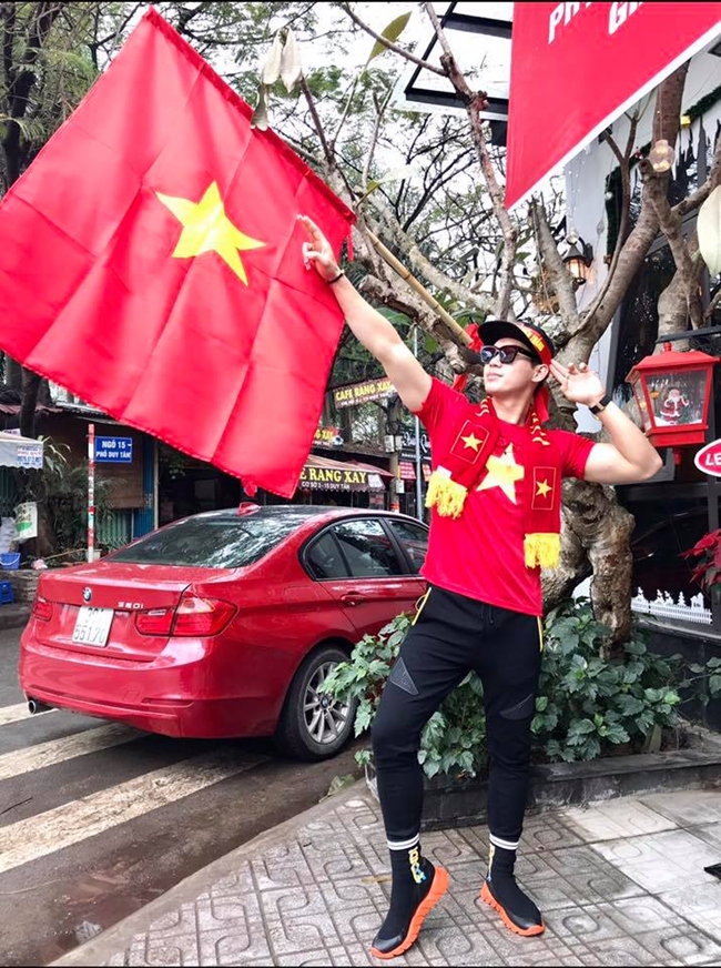 cuoc song cua truong nam thanh khi bo sai gon ra ha noi lam chong nu dai gia hon 15 tuoi hinh anh 13