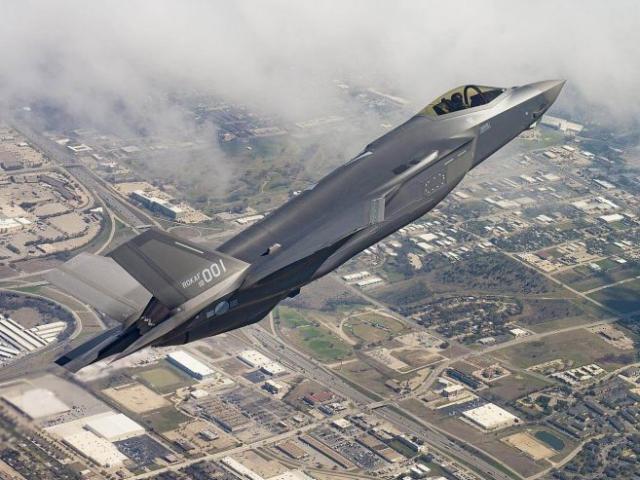 Hàn Quốc tiếp nhận tiêm kích F-35, Triều Tiên cảnh báo “hậu quả thảm khốc”