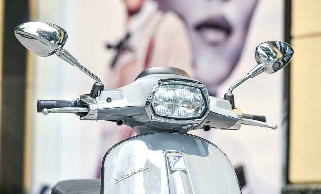 ngat ngay ngam 2019 vespa sprint s moi gia 77,5 trieu dong hinh anh 2