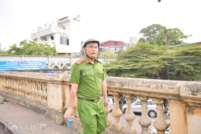 anh: hai hung kim tiem dinh mau vut la liet tren cau long bien hinh anh 11