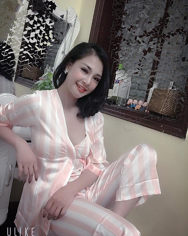 anh qua khu cua 'chi dau vo tong' ban viet khien fan ngo ngang hinh anh 10