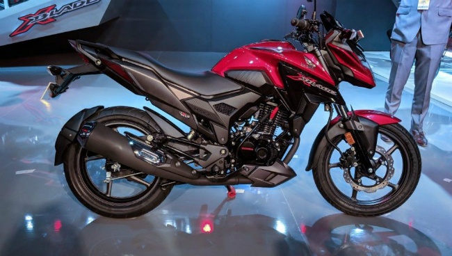 honda x-blade moi sap ra mat, quyet dau suzuki gixxer 155 hinh anh 12