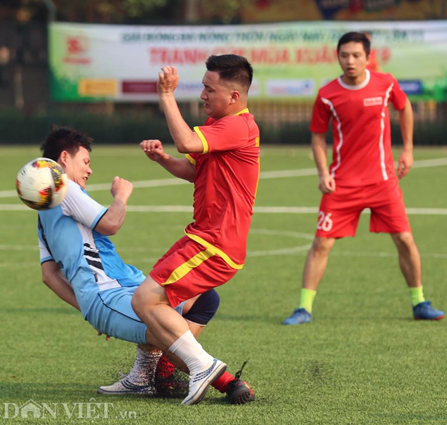 nhung pha bong nay lua tai vong ban ket giai bong da bao ntnn/dan viet hinh anh 10