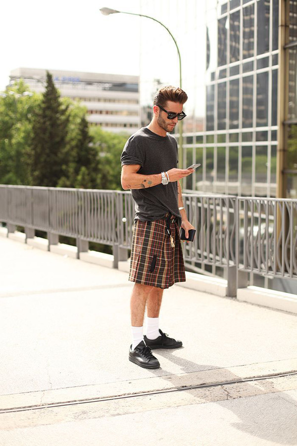 Lịch sử họa tiết tartan Từ chất liệu Scotland thành biểu tượng punk   Harpers Bazaar