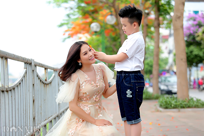 anh: hoa phuong no do ruc thu do bao hieu mua he ve hinh anh 10