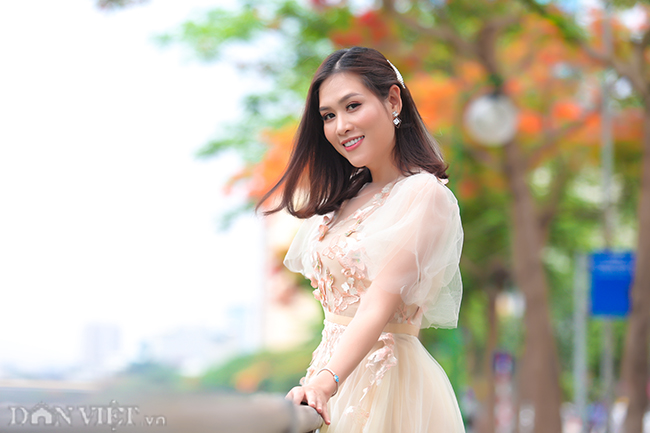 anh: hoa phuong no do ruc thu do bao hieu mua he ve hinh anh 11