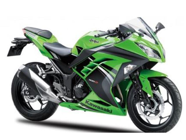 Kawasaki Ninja 300 thêm màu mới, giá không đổi