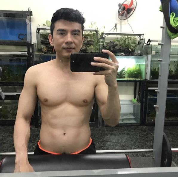 Nam du học sinh Việt tại Trung Quốc đốn tim cả con trai lẫn con gái vì body  6 múi siêu sexy gương mặt cực điển trai  Netizen  Việt Giải Trí