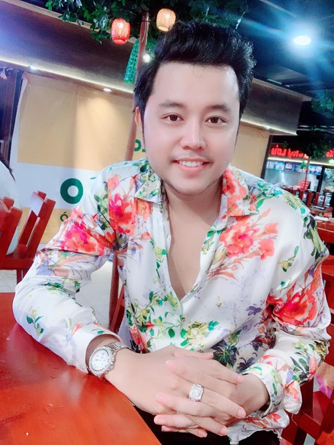 khoi tai san kech xu cua vu hoang viet sau chia tay nu dai gia u60 hinh anh 2