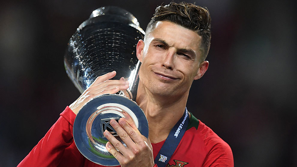 Ronaldo Đăng Tâm Thư Cảm Ơn Fan Kèm Theo Thống Kê Cá Nhân Cực Chất