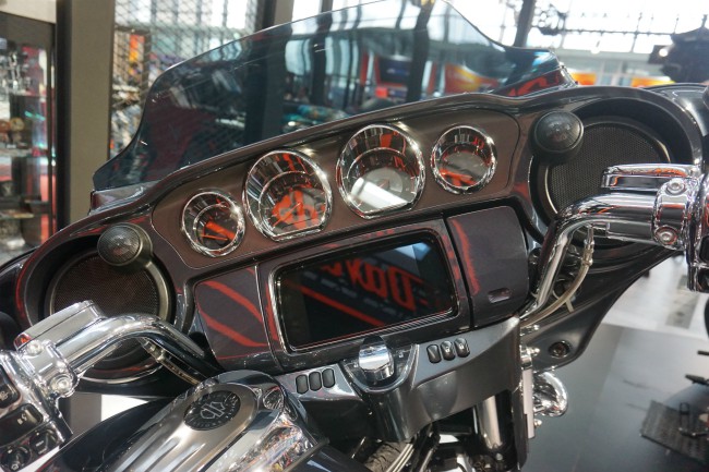 ngam sieu xe harley-davidson dat nhat co gia 2 ty dong tai vietnam autoexpo 2019 hinh anh 4