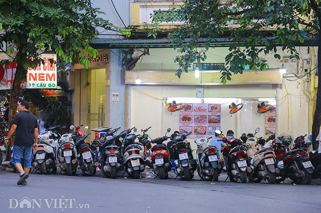 anh: pho co ha noi - noi via he khong danh cho nguoi di bo hinh anh 9