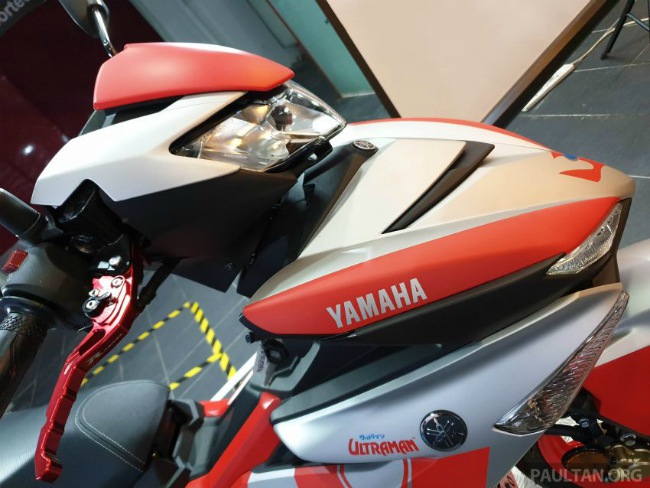 muc so thi 2019 yamaha exciter ultraman uy luc sieu nhan khien fan hao huc hinh anh 16