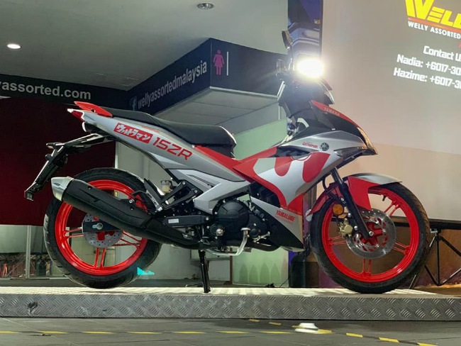 muc so thi 2019 yamaha exciter ultraman uy luc sieu nhan khien fan hao huc hinh anh 18