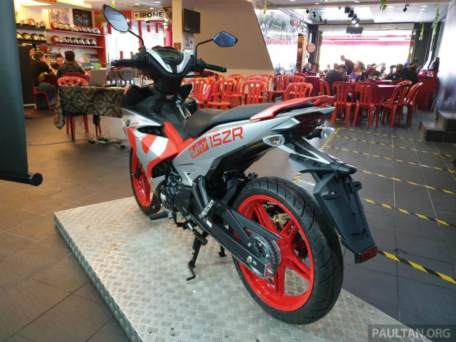 muc so thi 2019 yamaha exciter ultraman uy luc sieu nhan khien fan hao huc hinh anh 6