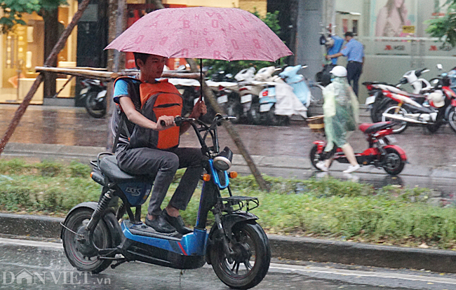 anh: ha noi don 