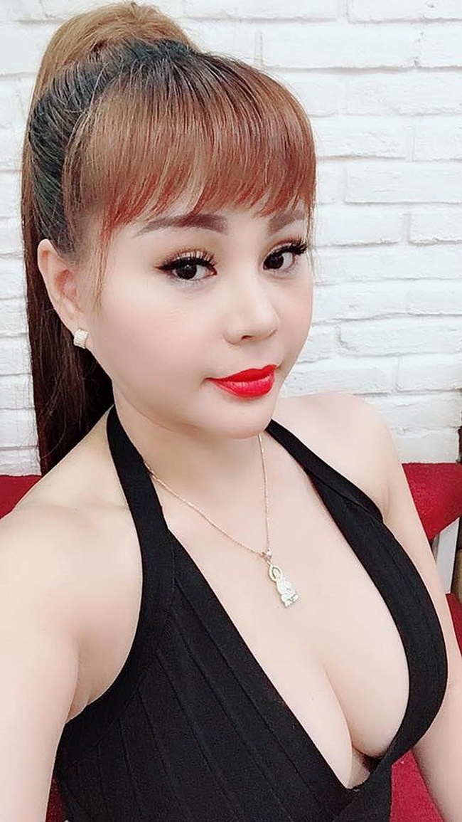 'nu danh hai u50 khien hoai linh doi cuoi' ngay cang sexy, khac la hinh anh 15