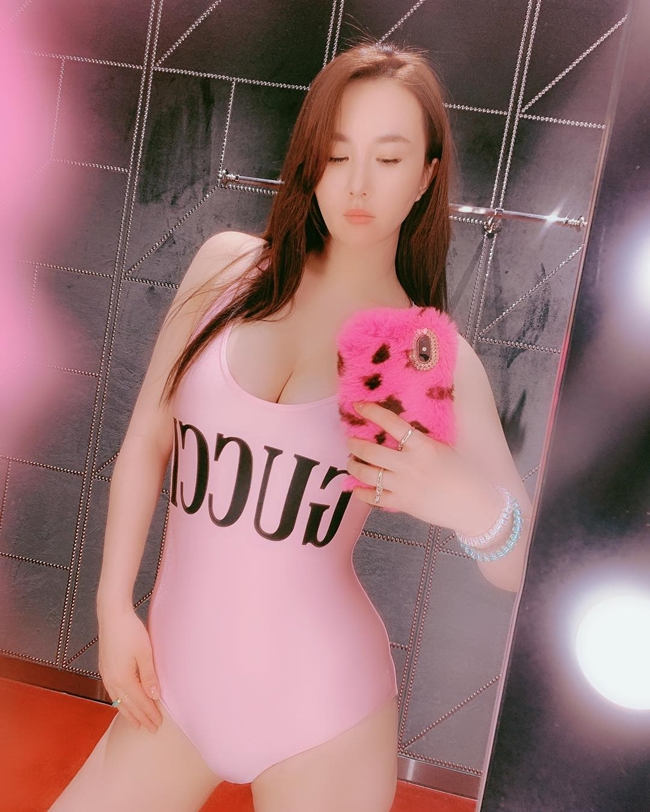 co dao duoc ong trum phim 18+ cung nhat giau co nhu the nao? hinh anh 13